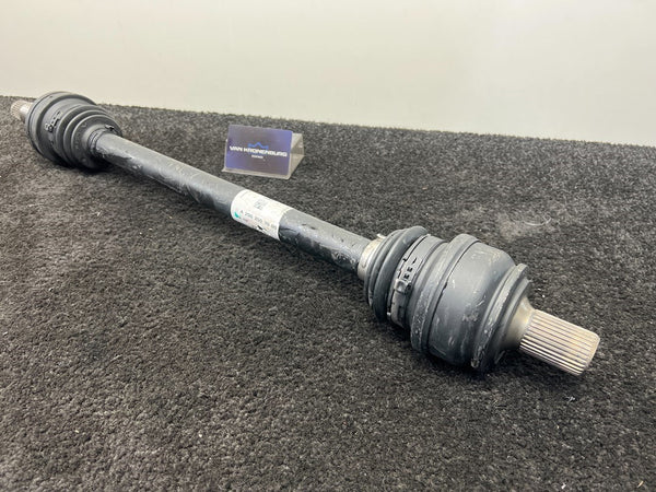 Mercedes Benz C-Klasse (W206) C180 EQ Aandrijfas Links Achter 5KM!