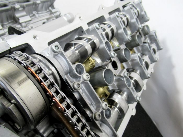 Audi S4 B6 B7 V8 344PK BBK Motor