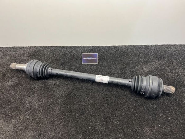 Mercedes Benz C-Klasse (W206) C200 Aandrijfas Links Achter