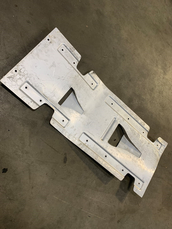Lamborghini Aventador Unterbodenschutzplatte mittig