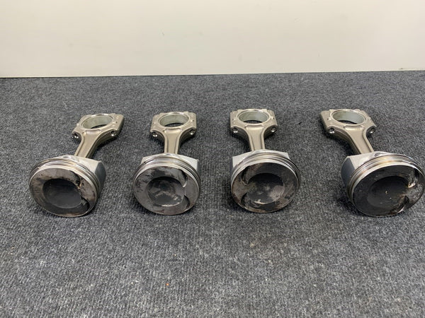 VW Audi Skoda 2.0 TFSI Zuigers + Drijstangen CHH CWZ
