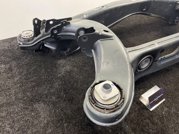 Mercedes Benz C63 AMG (W205) 177.980 Hilfsrahmen Hinten 13KM!