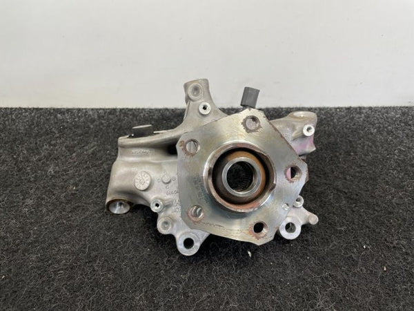 Audi A4 B9 Achsschenkel hinten rechts
