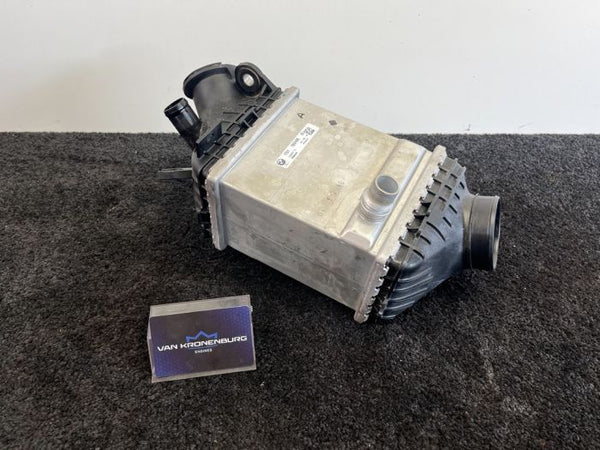 BMW M5 (F90) S63 Intercooler Rechts