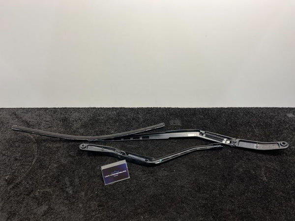 Lamborghini Aventador LP700-4 Wischerarme