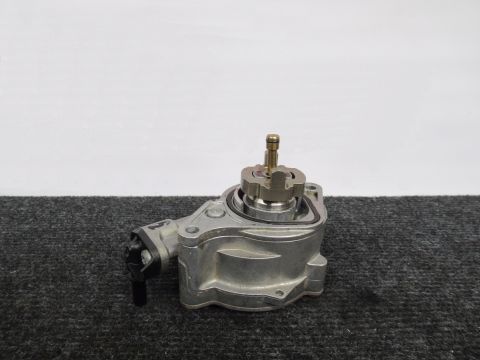 Jaguar V8 5.0 Supercharger Vacuumpomp