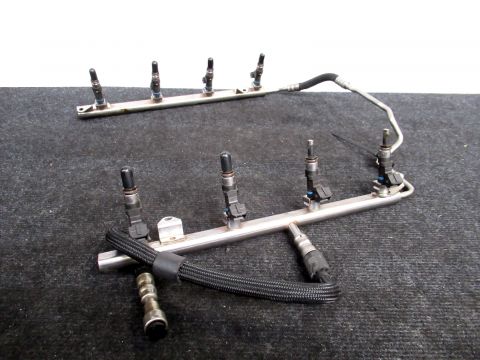 BMW M3 V8 E90 E92 E93 Brandstofrail Injector