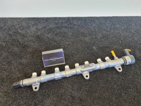 BMW X5 (G05) M550D B57D30C Fuel Rail